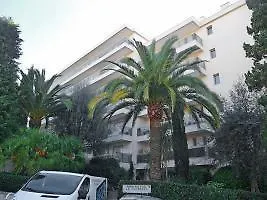 Le Floriana